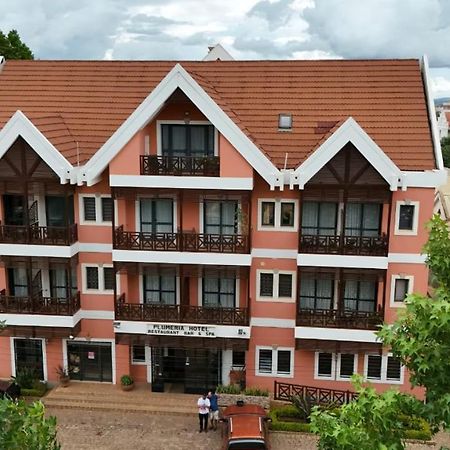 Plumeria Hotel Анцирабе Екстер'єр фото