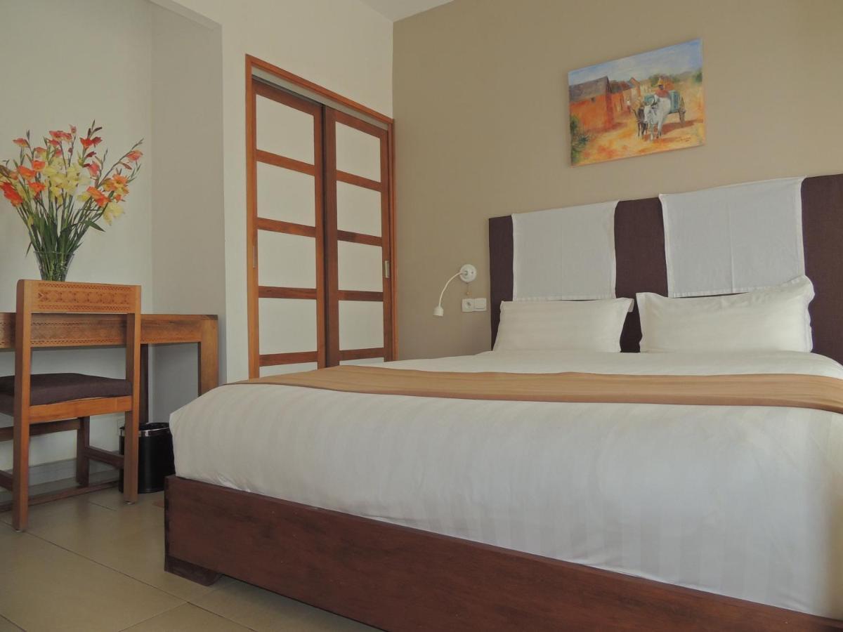 Plumeria Hotel Анцирабе Екстер'єр фото